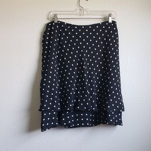 Jones New York skirt 16 Black and white